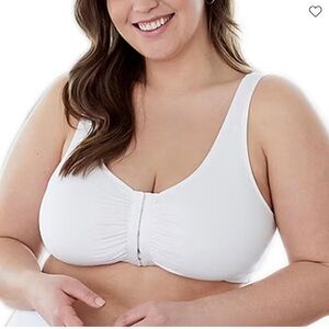 Elegant White Front-Closure Bra